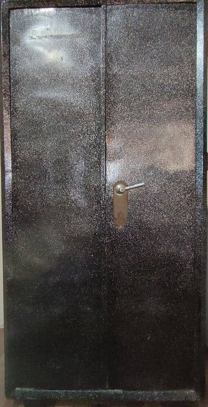 Iron cupboard double door good condition 0