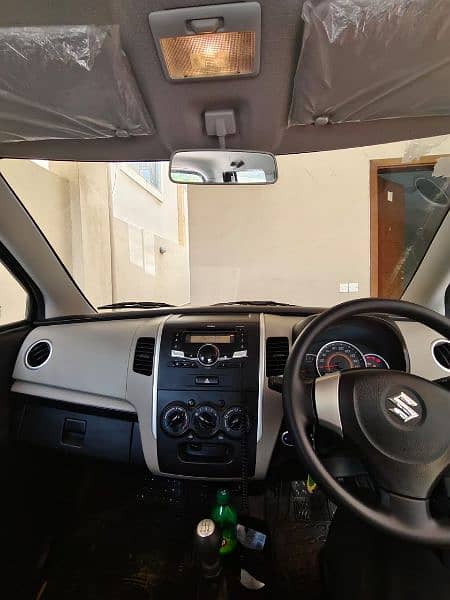 Suzuki Wagon R 2018 12