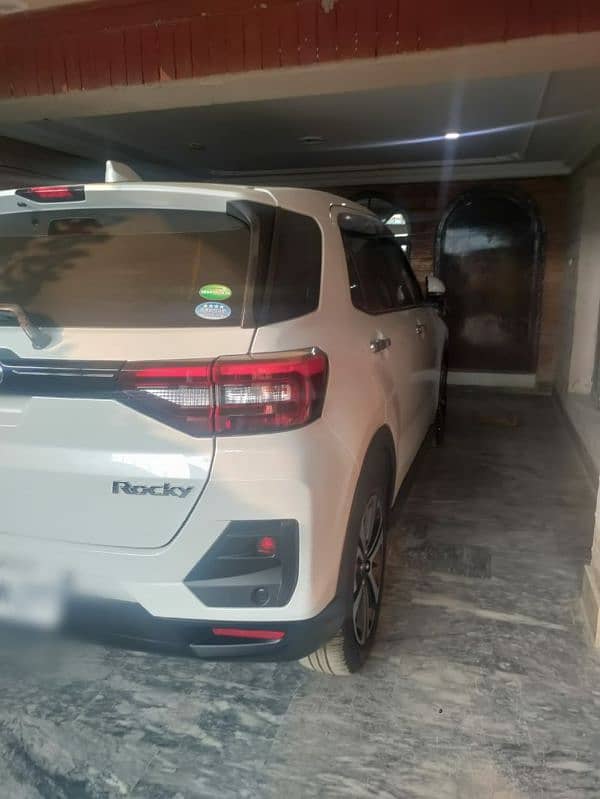 Daihatsu Rocky 2020 5