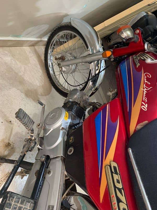 Honda CD 70 total genuine bike 8