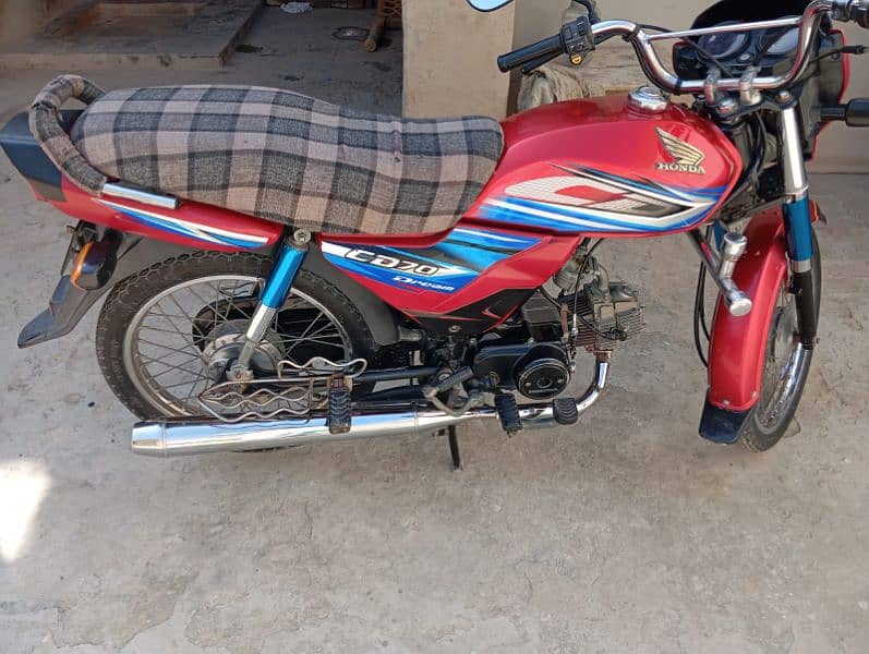 Honda CD 70 Dream Genuine 3