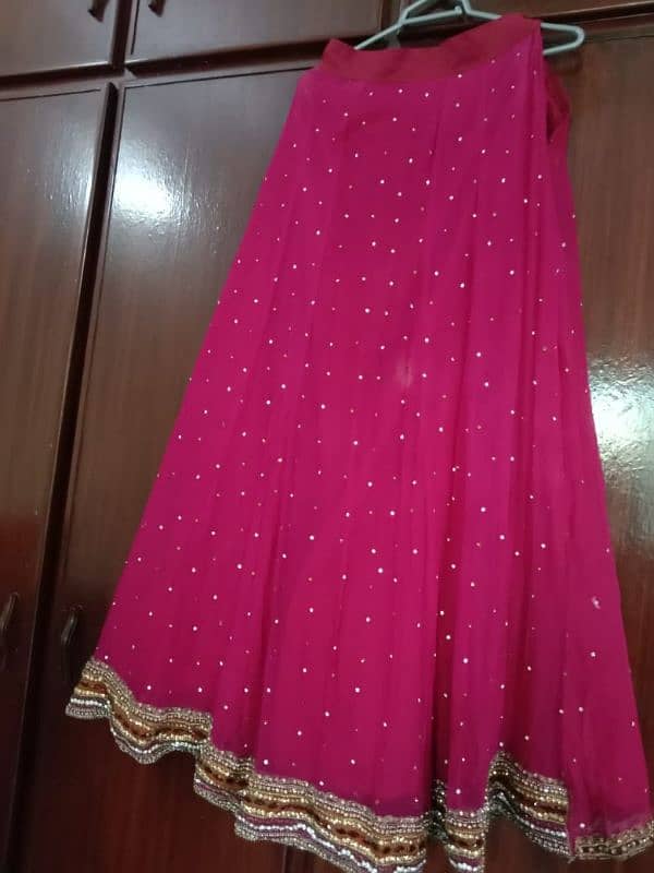 bridal lehnga with long gaon 5