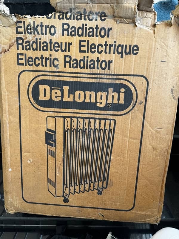 Delonghi Electric Radiator Heater 2000W 9 fins 3