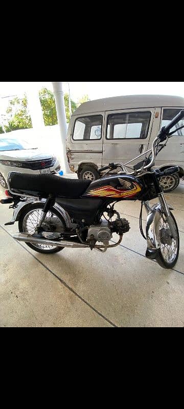 Honda CD 70 2020 4