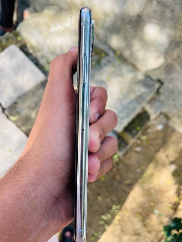 I phone xs max 256gb non pta 1