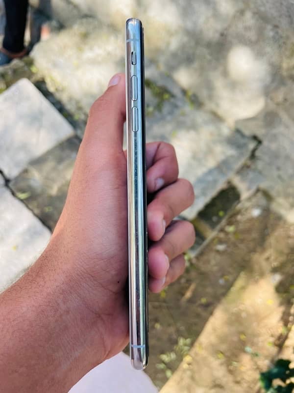 I phone xs max 256gb non pta 3