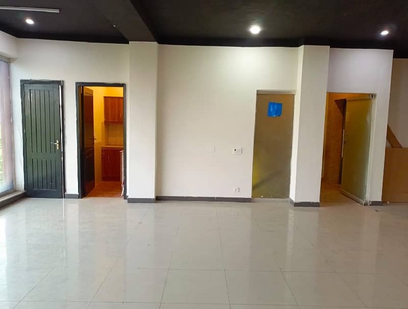 4 Marla 3rd Floor Office With Elevator For Rent In DHA Phase 5,Block CCA, Reasonable Price And Suitable Location for Marketing Work Pakistan Punjab Lahore. 5