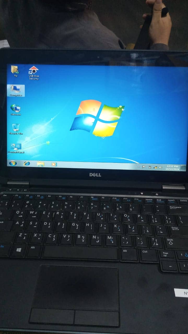 Intel(R) Core (TM) i 7 . . Ram 4.00 GB. 64-bit operating System 4