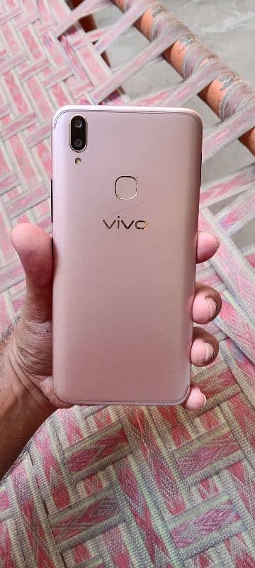 vivo mobile ram 4 rom 32 pta offical approve front side minor crack 1