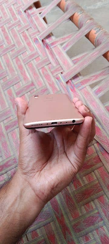 vivo mobile ram 4 rom 32 pta offical approve front side minor crack 2