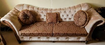 7 Seater Sofa Set with 3 tables for sale in Karachi