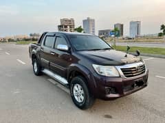 Toyota Hilux 2013 0