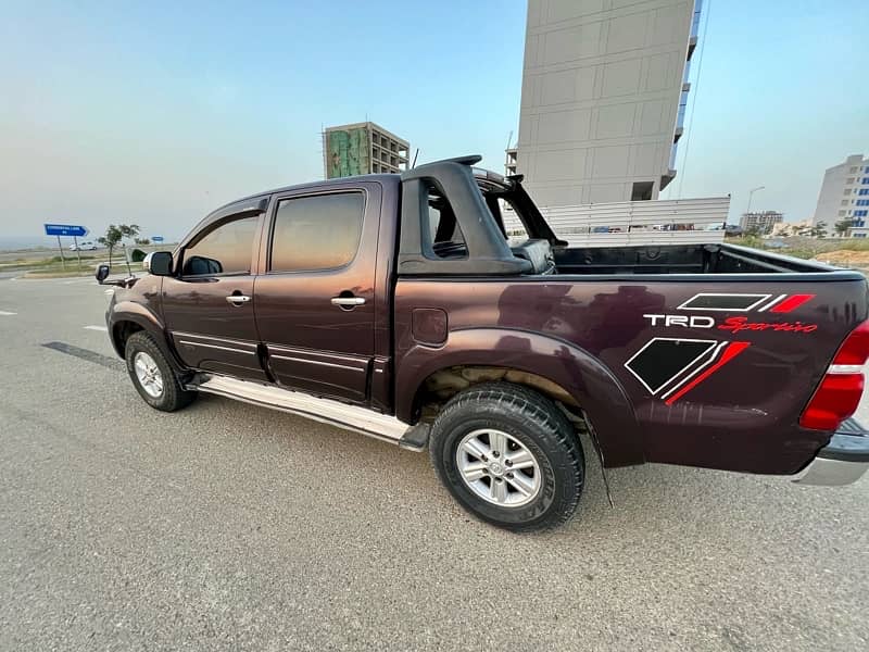 Toyota Hilux 2013 5