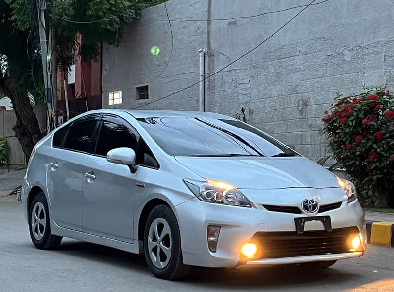 Toyota Prius 2013 7