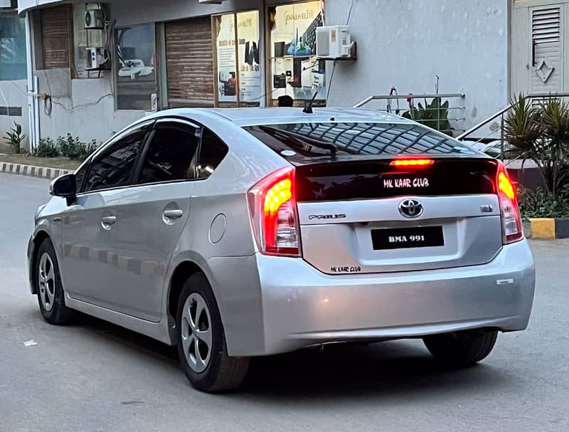 Toyota Prius 2013 8