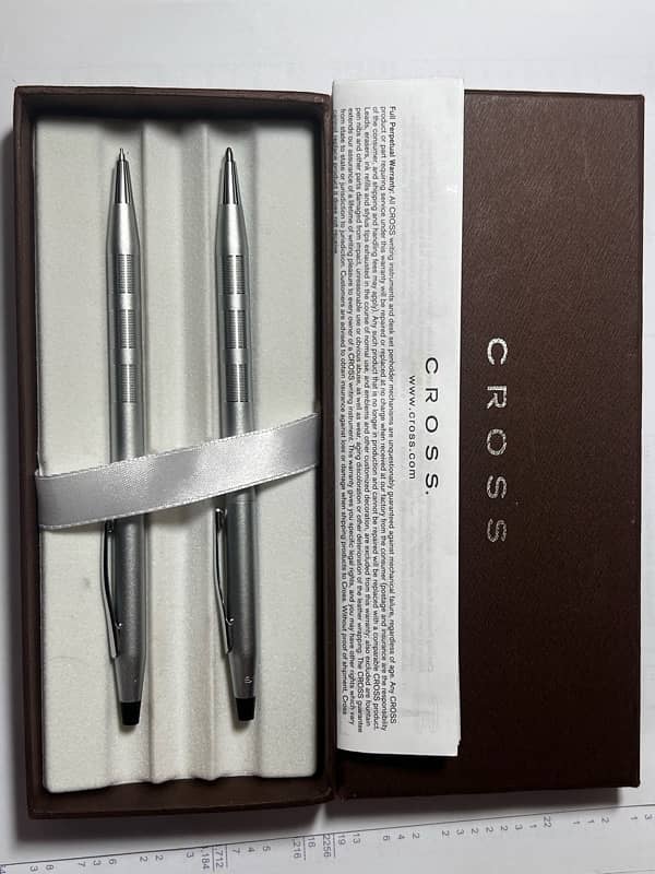 Cross Metallic silver color pen set 0