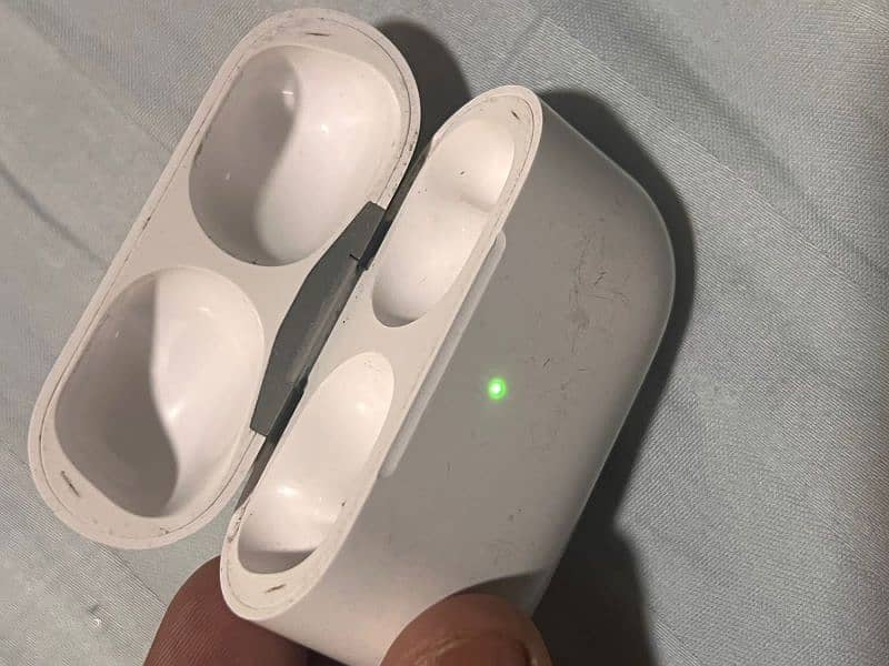 Airpods pro 2nd generation 4