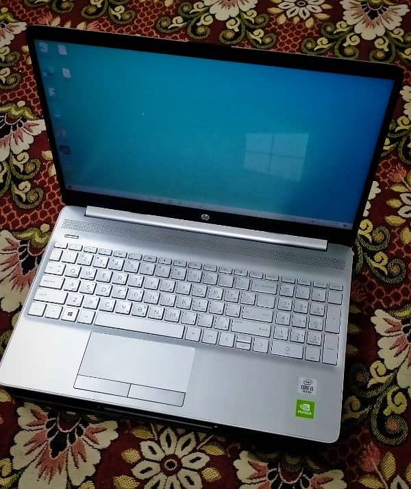 Laptop: HP Core I-5 10th Gen 3