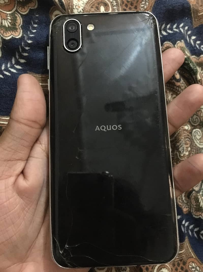 Aquos r2 non pta 5