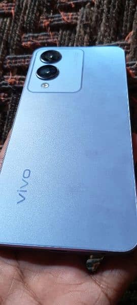 vivo y17s    6+6.128 ok mobile only glas change 12