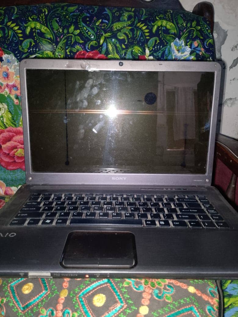 SONY LAPTOP CORE 2 DOU Model VGN-NW240F. price kum ho gai gi. 4