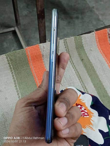 oppo f19 6 gb 128 gb condition 10/9 box charj sath h 1