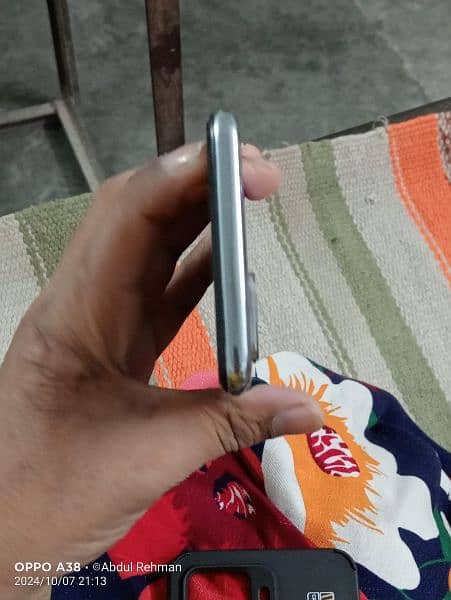 oppo f19 6 gb 128 gb condition 10/9 box charj sath h 2