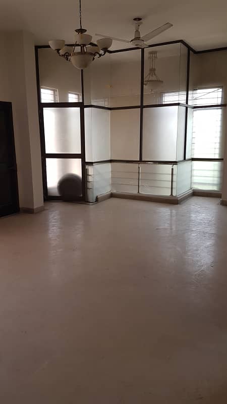 8 Marla Upper Portion For Rent In Central Park 4