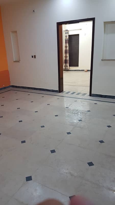 10 Marla Lower Portion For Rent In Central Park Housing Scheme 8