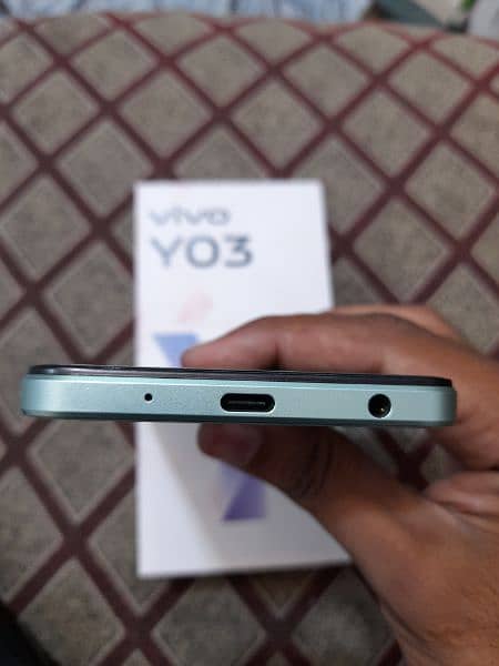 Vivo Y03 condition 10/10 Memory 4+4/128 3