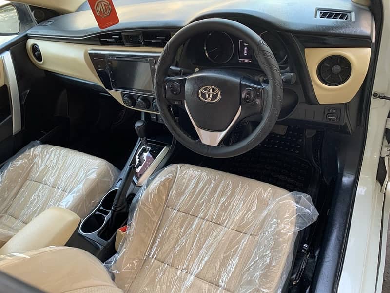 Toyota Corolla Altis 2017 11