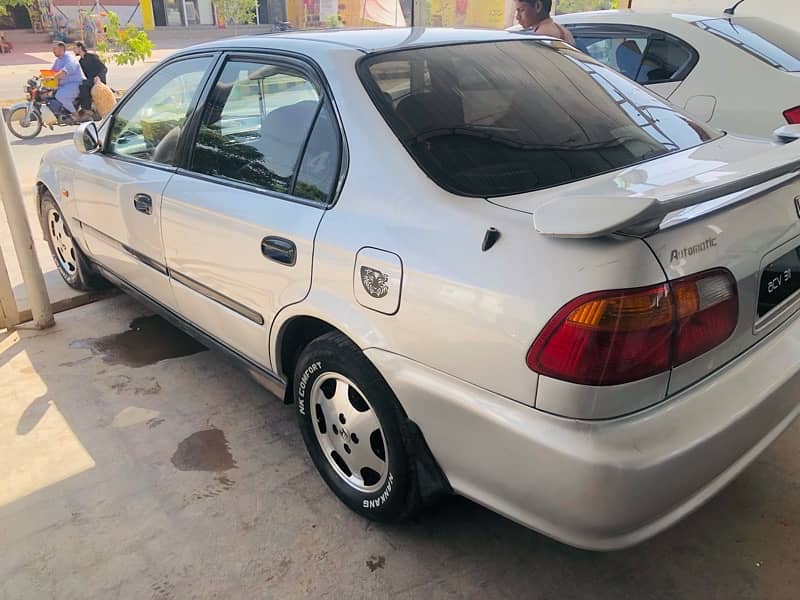 Honda Civic EXi 2000 5