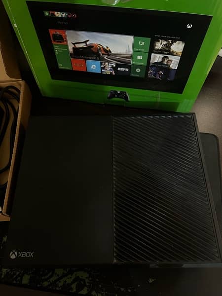 Xbox One 500GB with Gamepass, Both controllers, Batteries 1