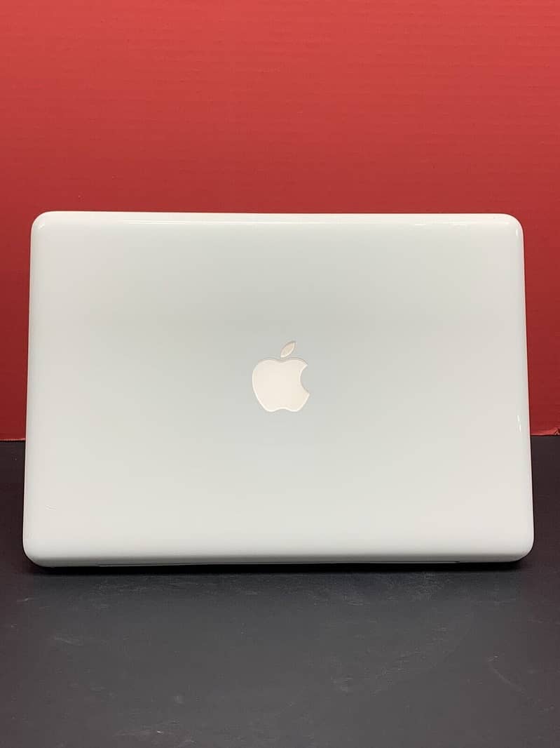 Apple Macbook A1342 2.26 GHz C2D GeForce 9400M 4GB Including MagSafe 2