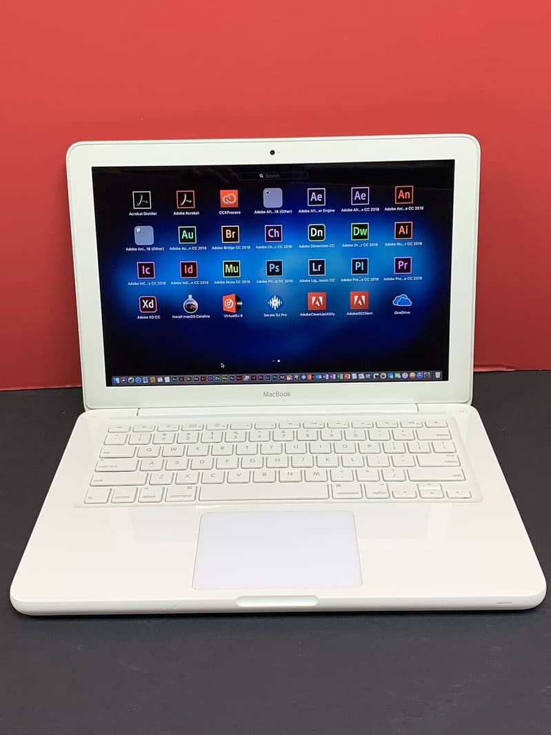 Apple Macbook A1342 2.26 GHz C2D GeForce 9400M 4GB Including MagSafe 4