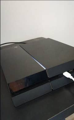 PS4 With Led  500GB Hdd with 2x wireless Controller