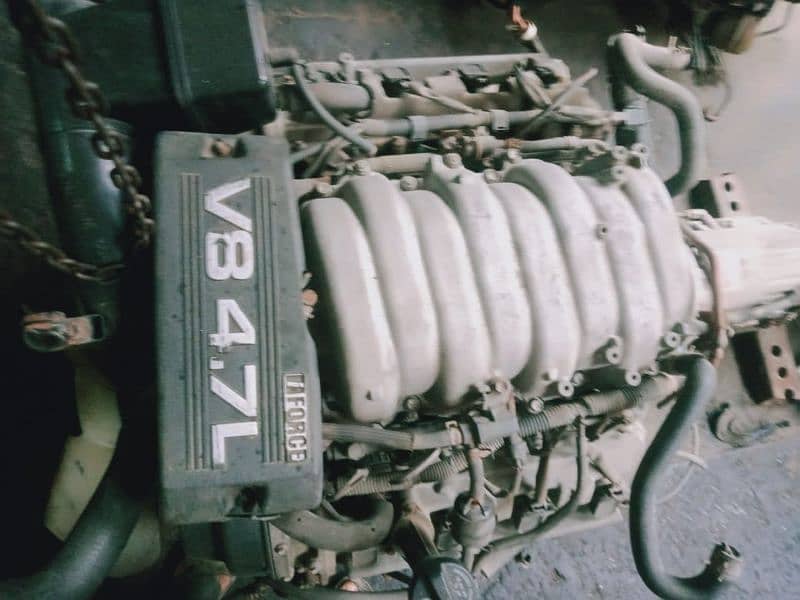 Toyota V8 engine gear available 0