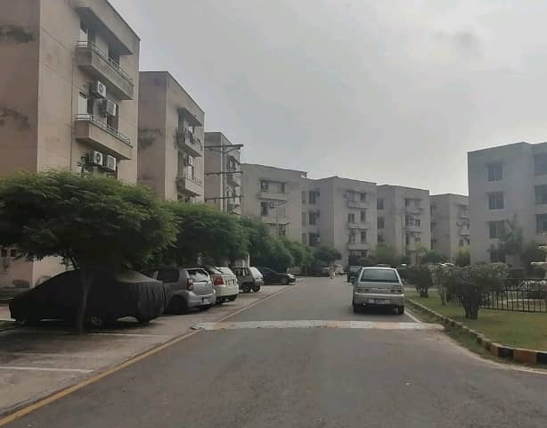 A Spacious 5 Marla Flat In Askari 11 - Sector C 2