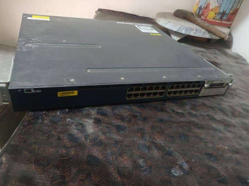 cisco networking switch original imported from uae 3