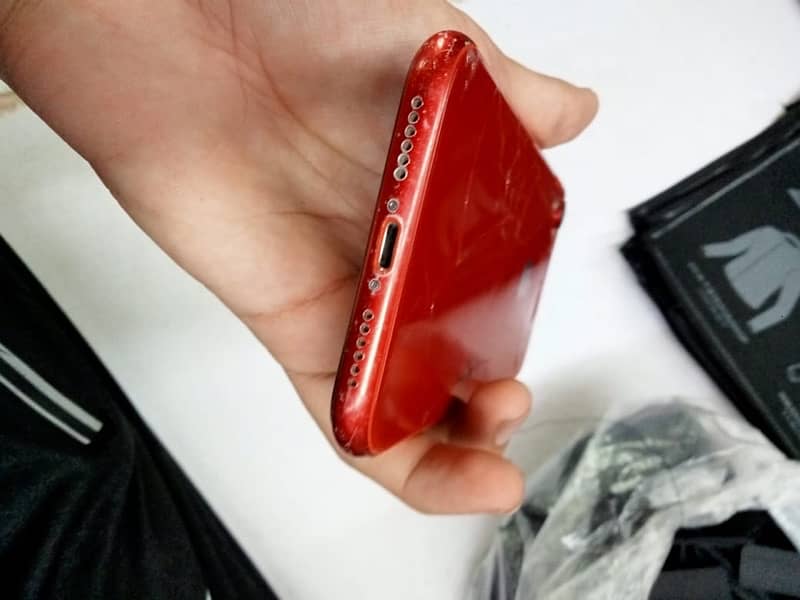 iPhone XR  64 gb non 0