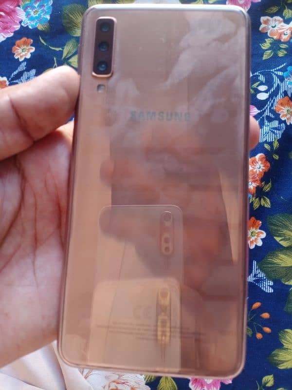 Samsung Galaxy A7 (2018) 2