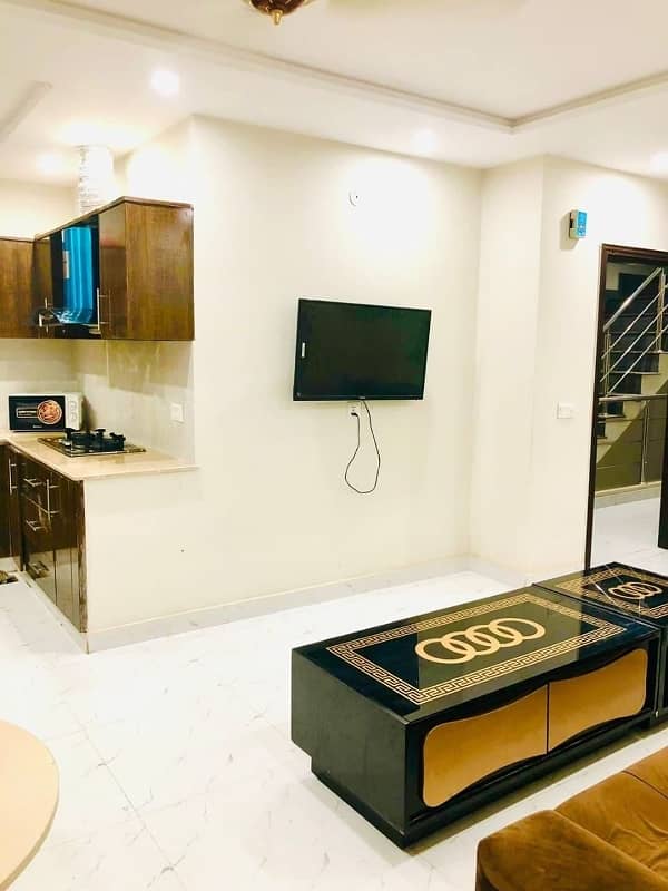 ONE BED FULLY FURNISHED APARTMENT FOR RENT IN BAHRIA TOWN LAHORE 0