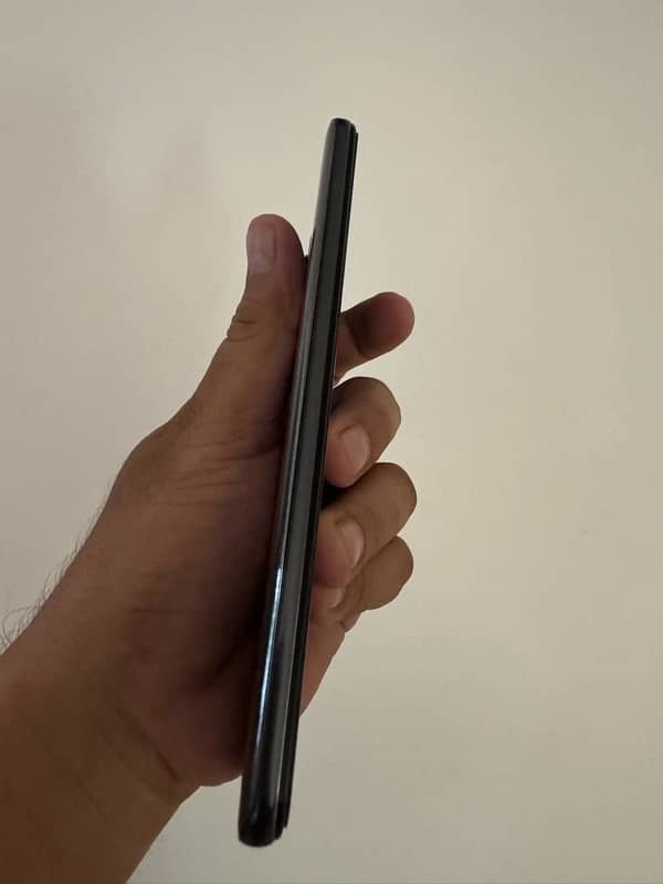 poco f3 5g 256/8+8gb  non Pta  dual sim 1