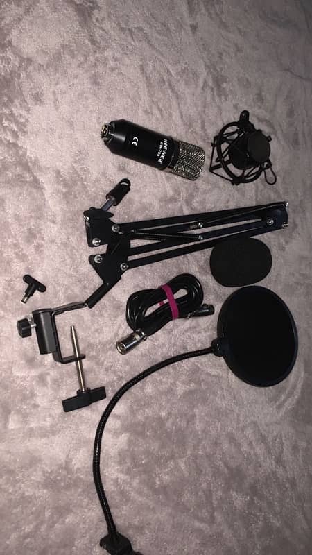 Neewer NW-700 microphone 0