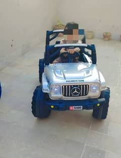 Mercedes Electric Jeep