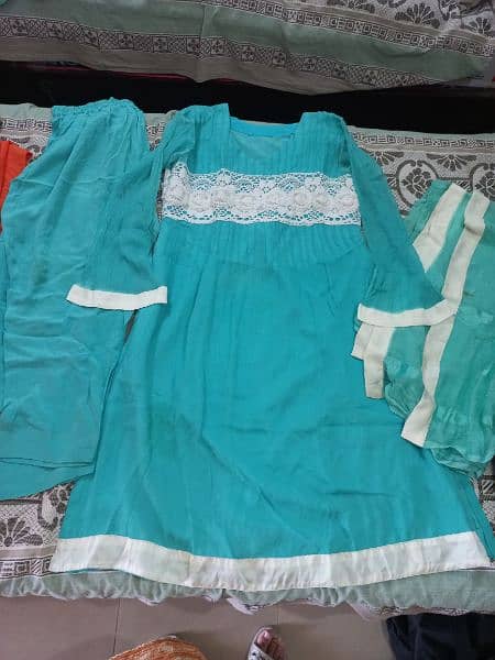 semi formal dresses in good condition 2