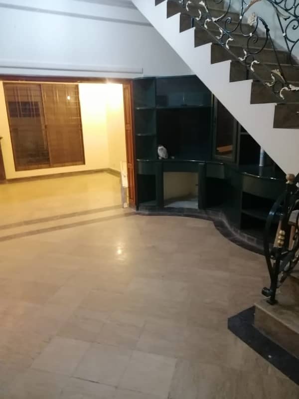 10 marla house for sale facing park wapda town k2 block 2