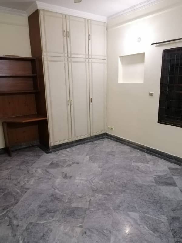 10 marla house for sale facing park wapda town k2 block 7