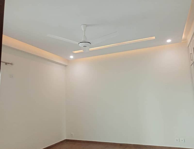 Brand New 3 Bed Apt Available for Sale in Askari 11 Lahore 16