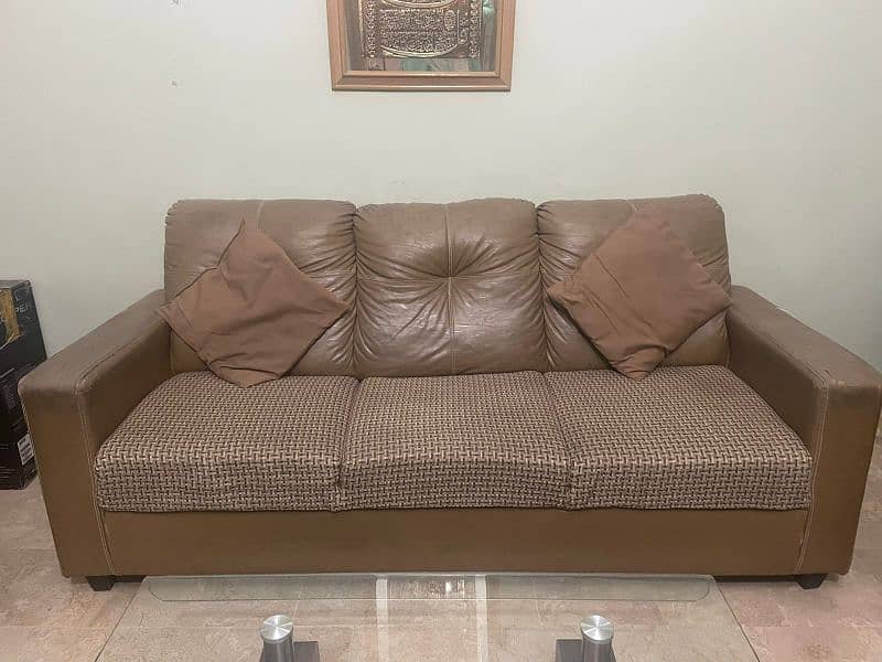 7 seater sofa urgently sale 0